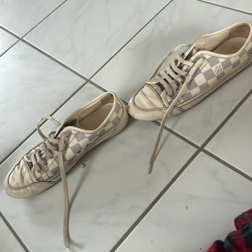 Louis Vuitton Sneakers Blue Eggshell sz 37.5 U.S. 7.5 - Picture 2 of 8